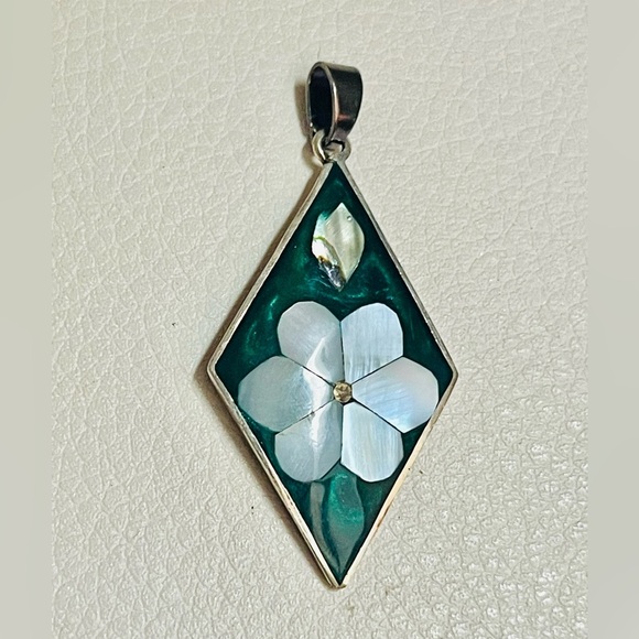 Jewelry - VTG Signed Mexico MOP Mother Of Pearl Alpaca Silver Enamel Inlay 1.75” Pendant